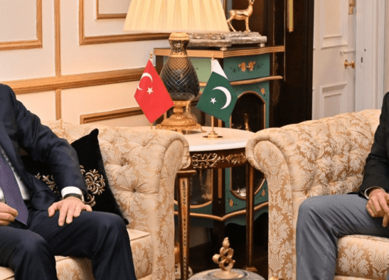 Turkish Foreign Minister visits Army Chief of staff