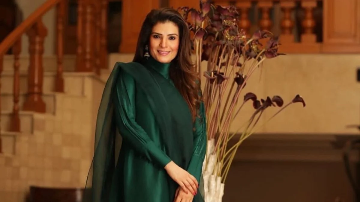 Resham 希望人们今天和她一起表达对巴基斯坦军队的声援