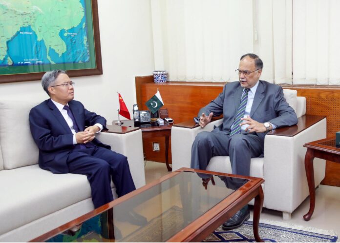 规划部长主持会议审查巴基斯坦和中国之间商定的项目