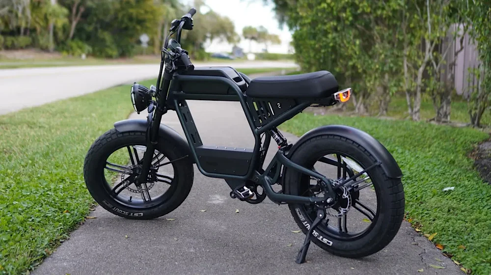 中巴合作推出太阳能电动自行车