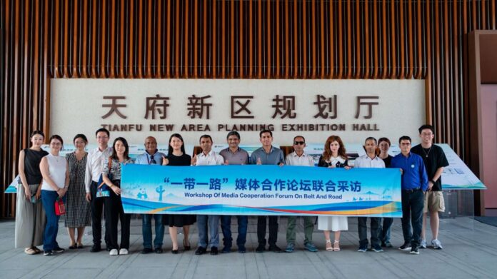 巴基斯坦的记者观察成都地铁发展