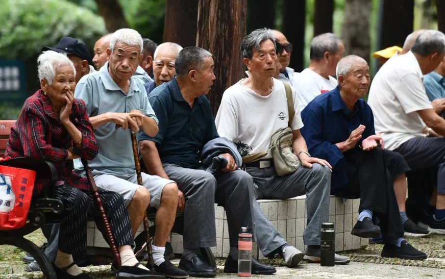 应对人口下降 中国计划延长退休年龄