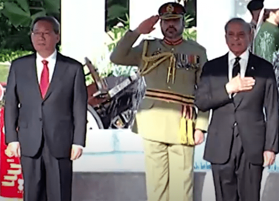 Chinese Premier Li given a guard of honour at PM House