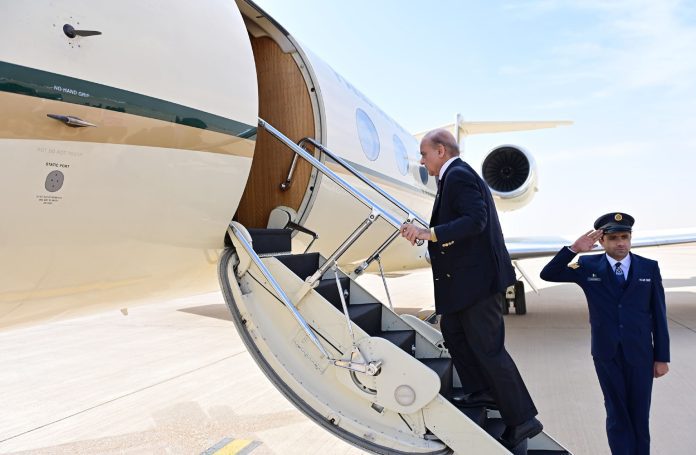 总理结束两天沙特之行返回伊斯兰堡