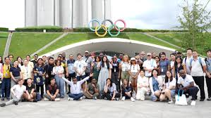 Foreign online influencers, exchange students visit Beijing Municipal Administrative Center