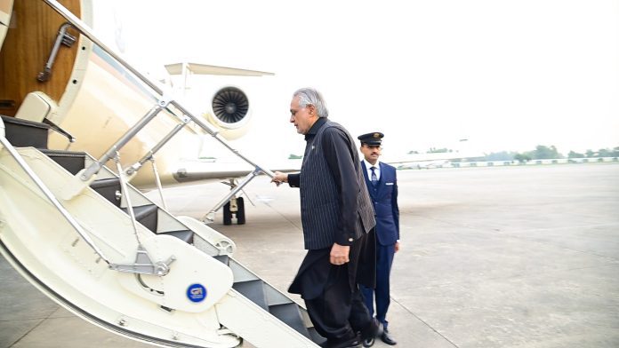 副总理启程前往达卡对孟加拉国进行历史性访问