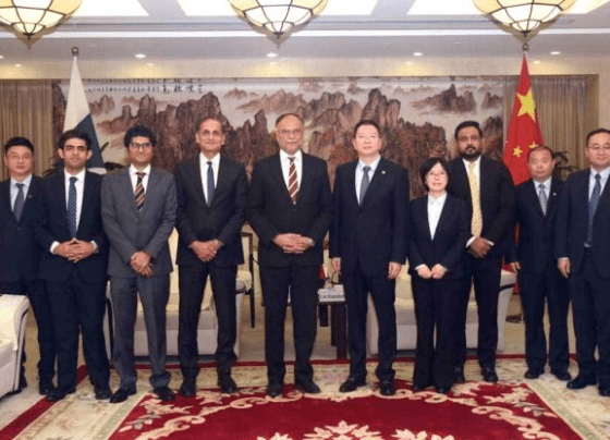 中巴关系 阿赫桑·伊克巴尔与中国官员讨论中巴经济走廊第二阶段