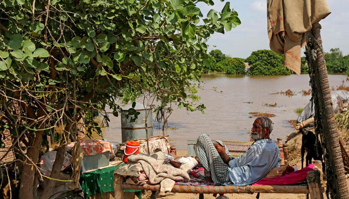 巴基斯坦洪水造成900多人死亡