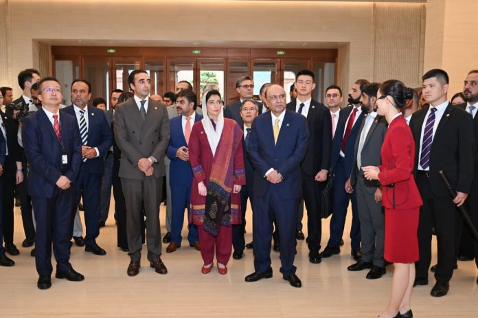 巴基斯坦总统参观上海中共一大纪念馆