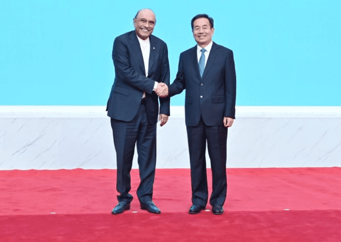 总统扎尔达里会见新疆党委书记