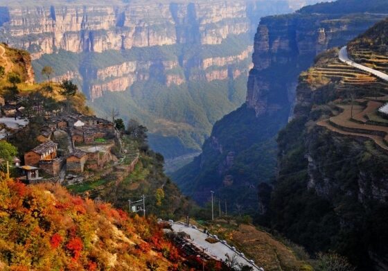 the Taihang Mountains in China are ablaze with colors