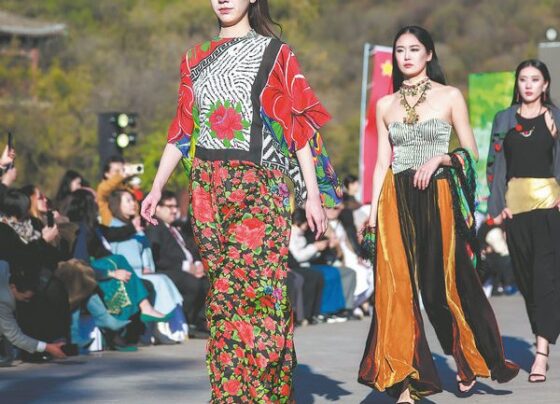 时装秀开启中巴友谊新篇章