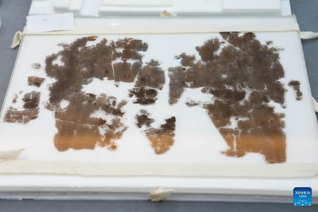 时隔79年，2,300年中国丝绸手稿重返北京