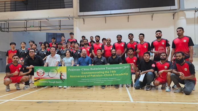 中巴友谊羽毛球赛在深圳大学开赛