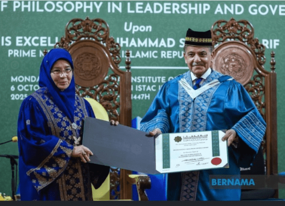 PM Shehbaz honored with doctorate at IIUM