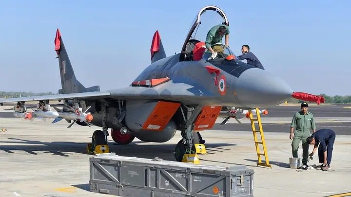 印度在中国边境附近“落成新军事空军基地”