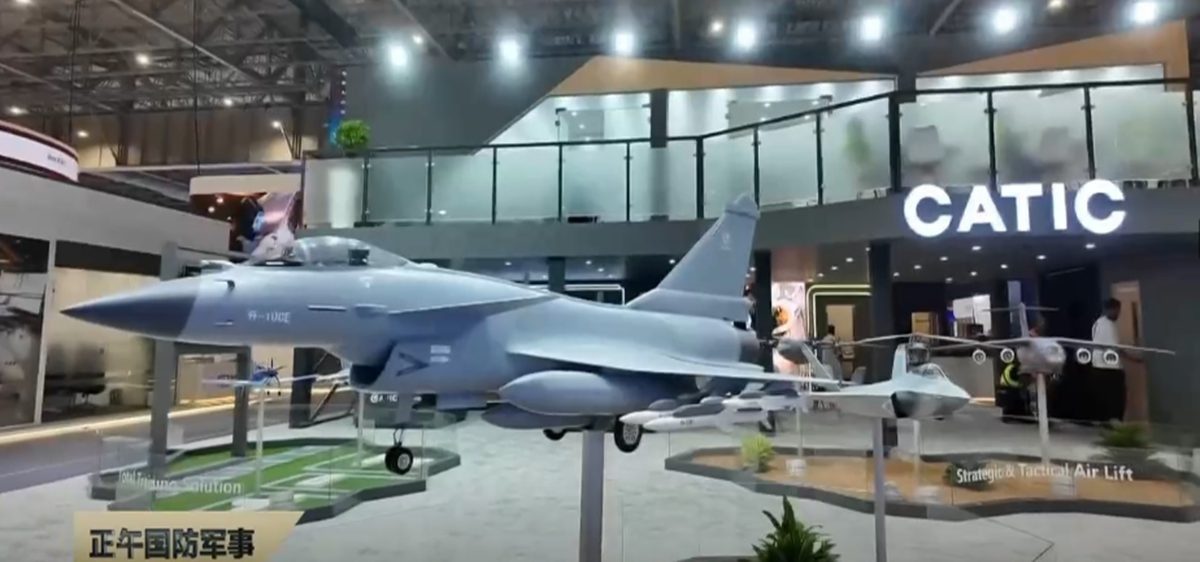 中国航空产品在迪拜航展上展出