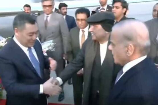 吉尔吉斯斯坦总统开始对巴基斯坦进行为期两天的访问