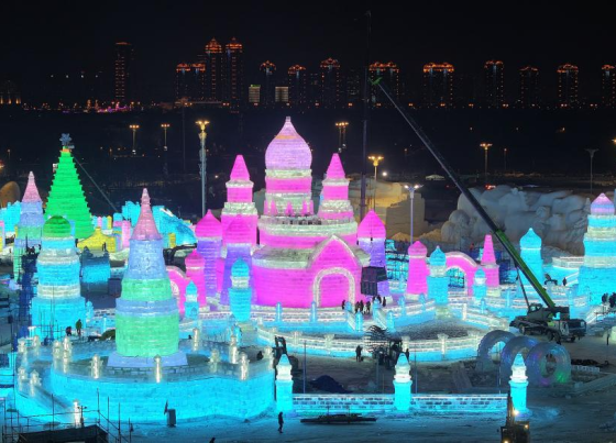 World’s largest ice and snow theme park to open in northeast China