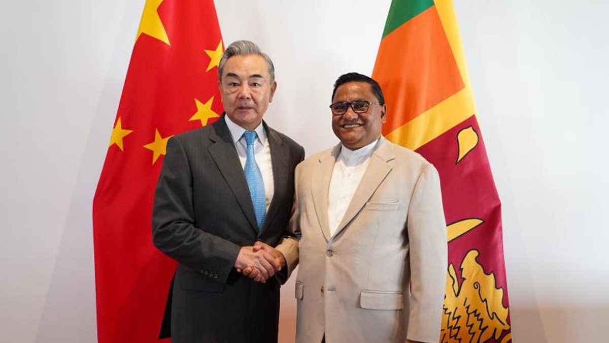 中国与斯里兰卡外长会面