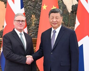 中英同意发展长期战略伙伴关系