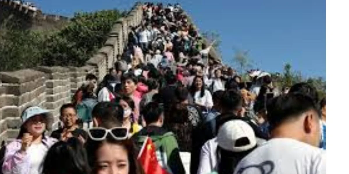 中国宣布对入境旅客实行30天免签政策