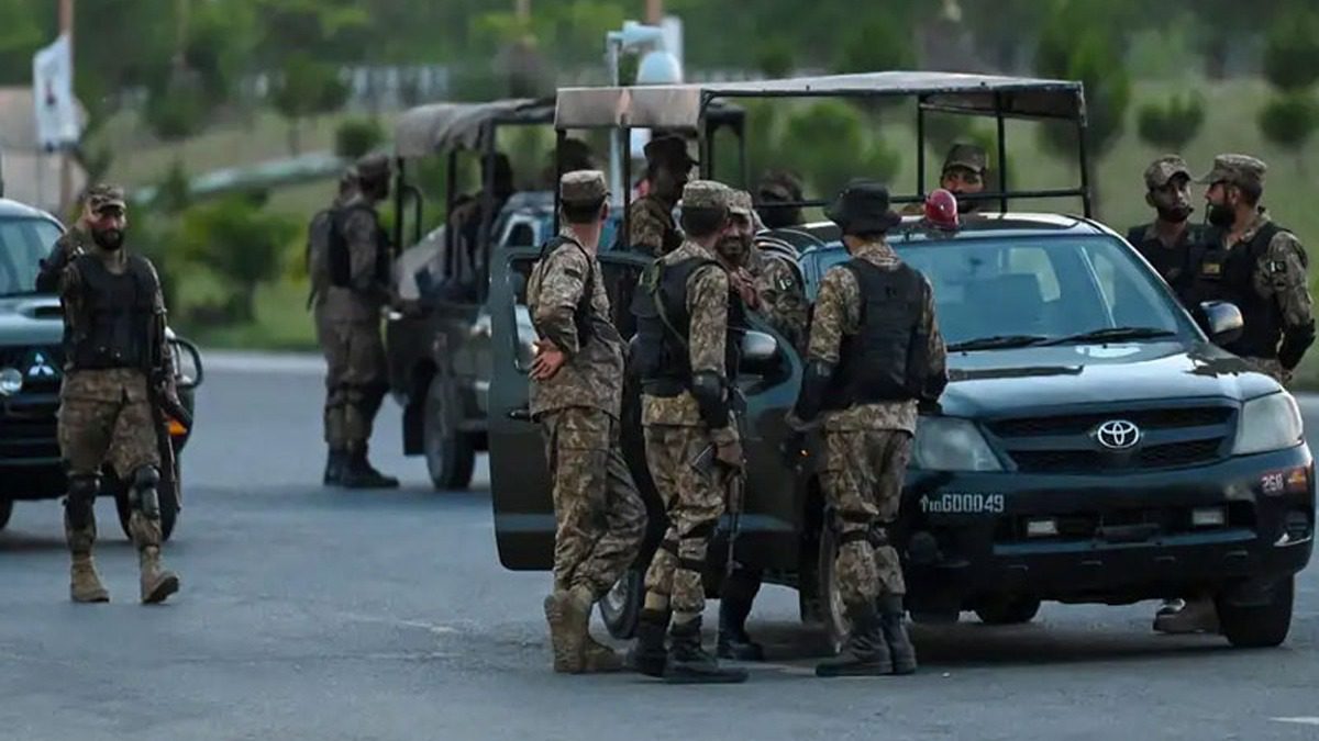 在 Noshki 大规模行动中，25名恐怖分子被击毙