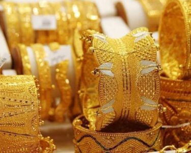 黄金价格每 per tola上涨14,800卢比