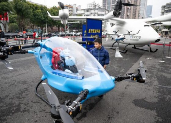 New “air taxis” debut in central China as nation accelerates low-altitude drive