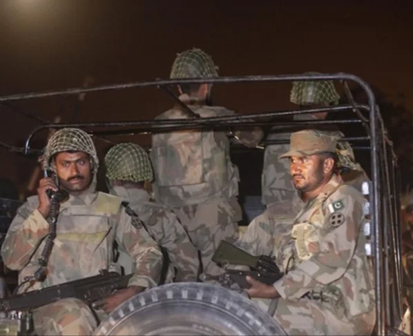 在巴基斯坦-阿富汗边境七名恐怖分子被击毙