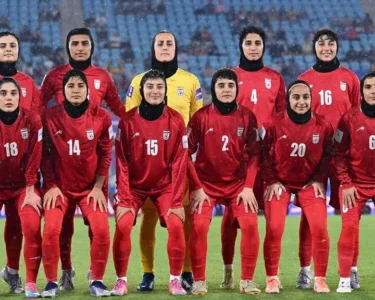 伊朗女足返回家乡