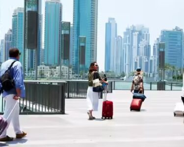 阿联酋宣布为滞留在国的游客提供重大援助