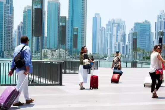 阿联酋宣布为滞留在国的游客提供重大援助
