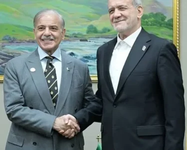 总理在与伊朗总统的通话中赞扬了伊朗的领导层