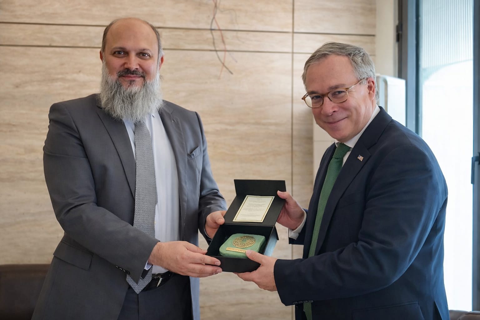 巴基斯坦与英国高级别会议聚焦贸易和地区稳定