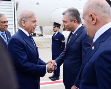 总理抵达土耳其出席第五届Antalya外交论坛