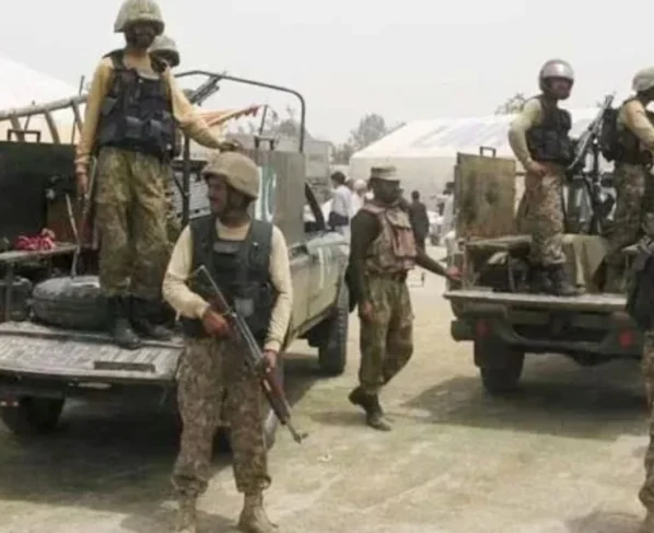 安全部队击毙8名恐怖分子武装分子