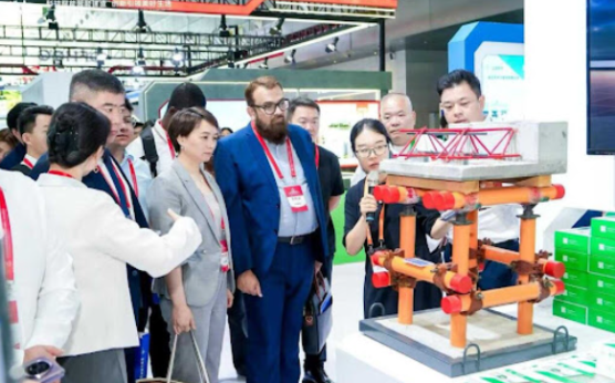 Pakistani delegation explores green construction partnerships at Changsha Expo