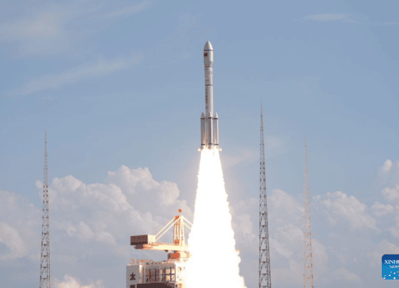 China launches new satellite group for commercial constellation